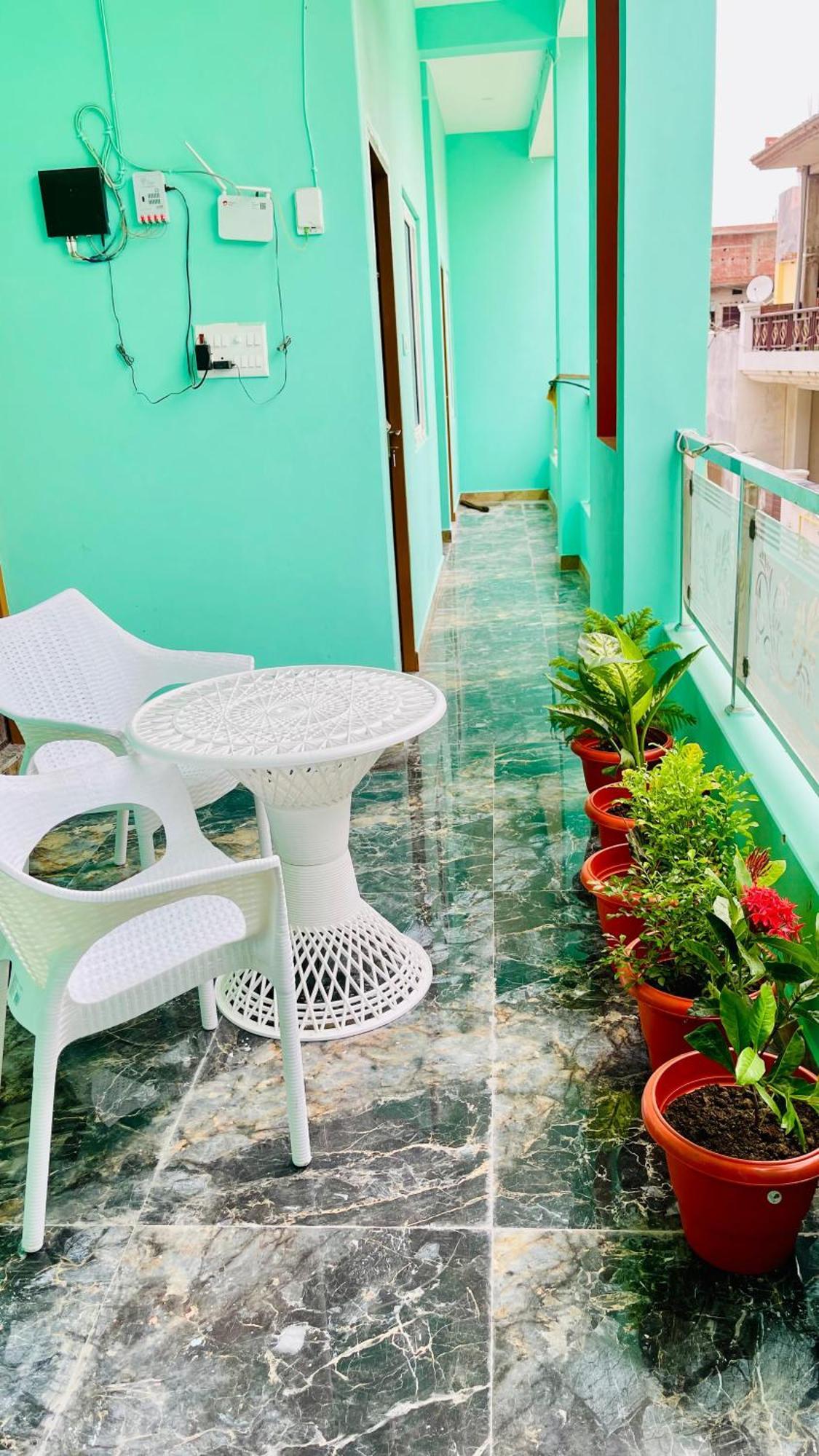 Amrita Residency Villa Варанаси Екстериор снимка